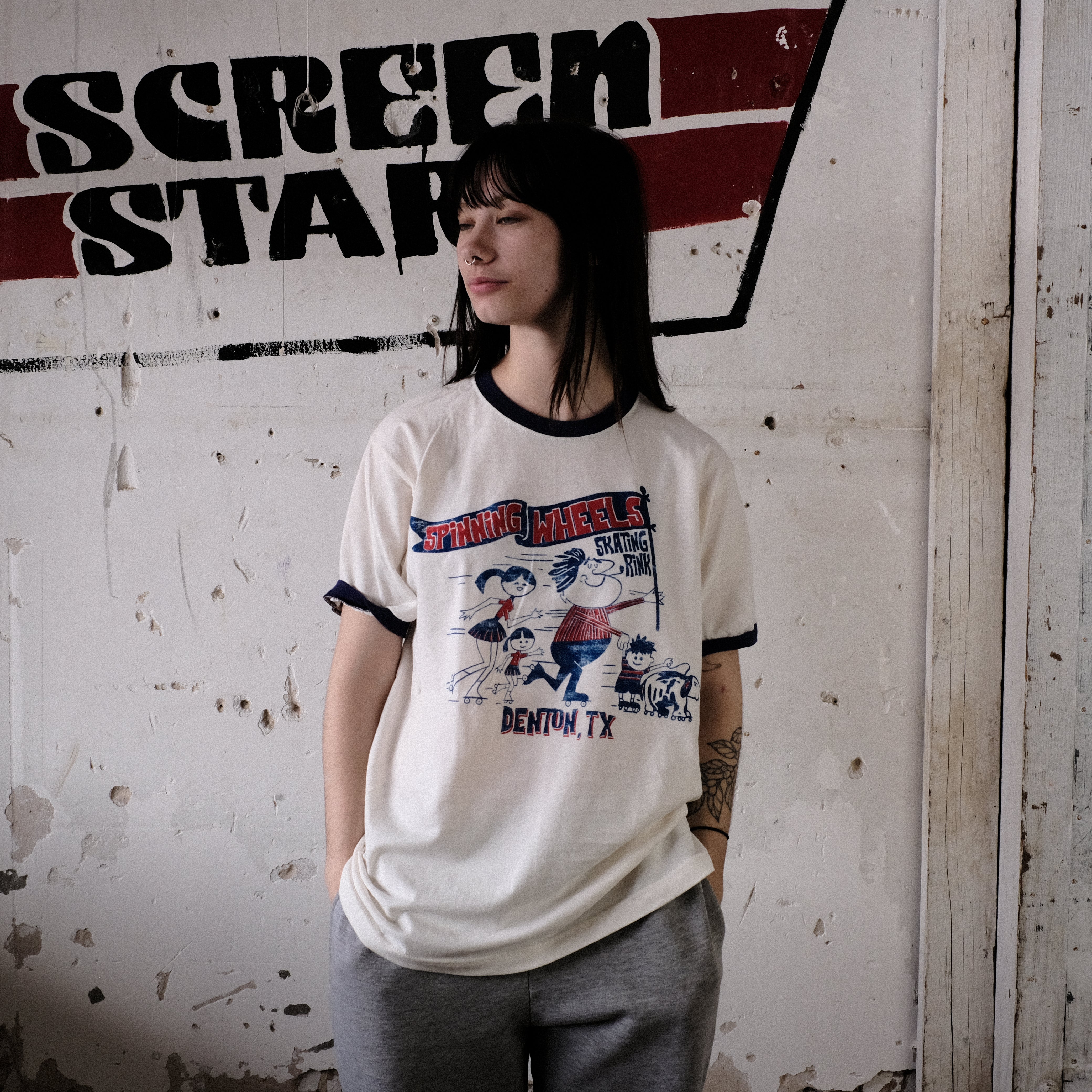 ★RONRON★ I RR BEAR CRACK OVER FIT T SHIRT WHITE RED BLUE I RR BEAR CRACK OVER FIT T SHIRT BLUE - RONRON 론론